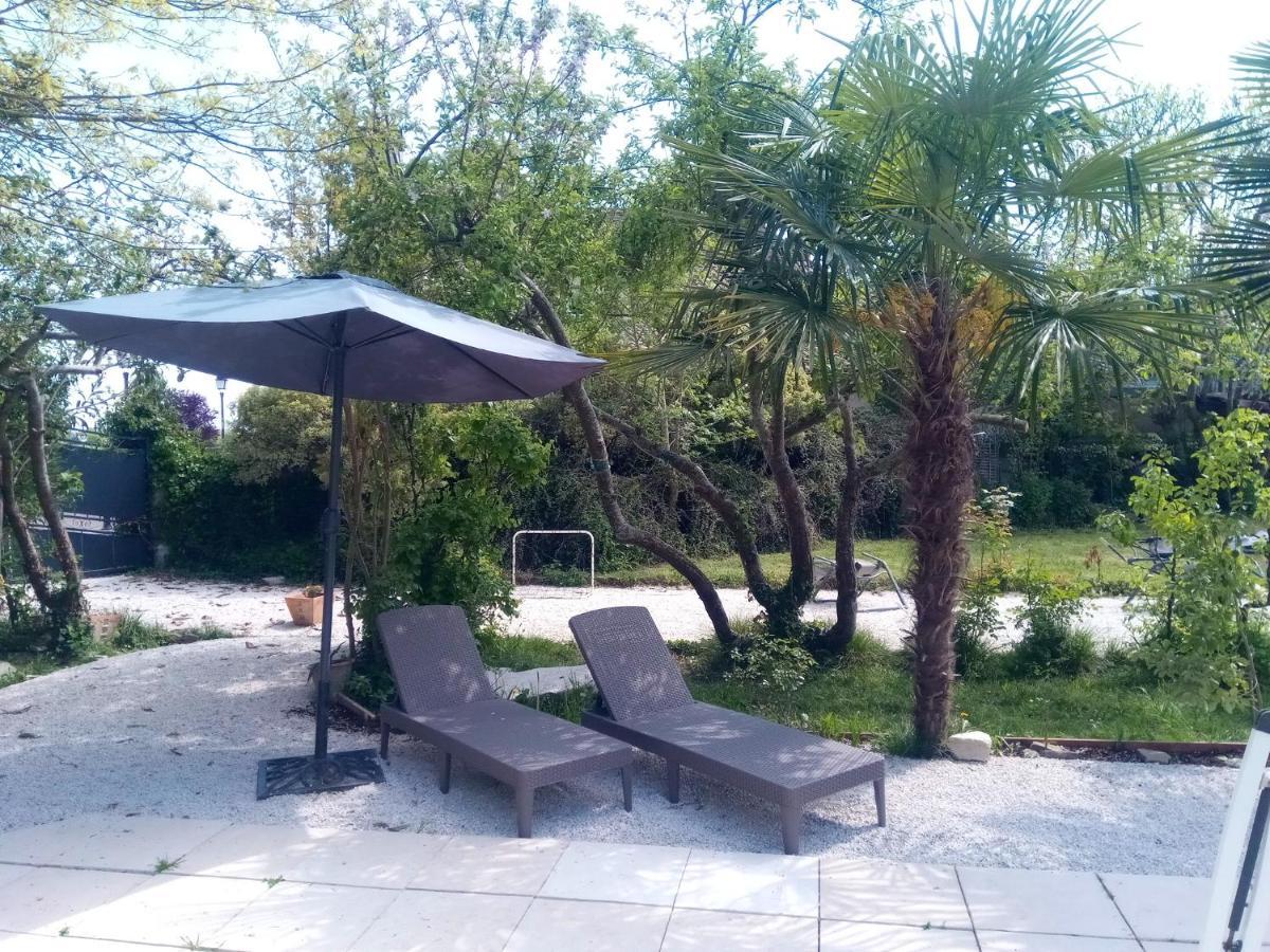 Maison Grandes Chambres Avec Cuisine -Jardin -Terrasse-Bbq Bastanes Zewnętrze zdjęcie